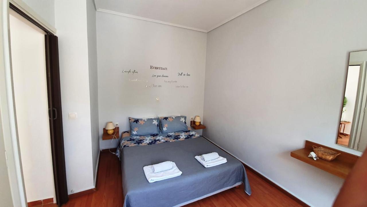 Cozy Seaside Studio In Lemos Vouliagmenis Athene Buitenkant foto